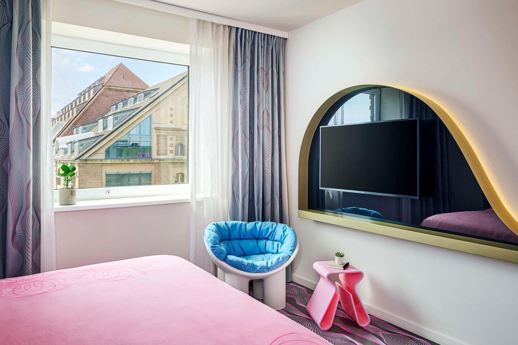 nhow Family Connecting Room
