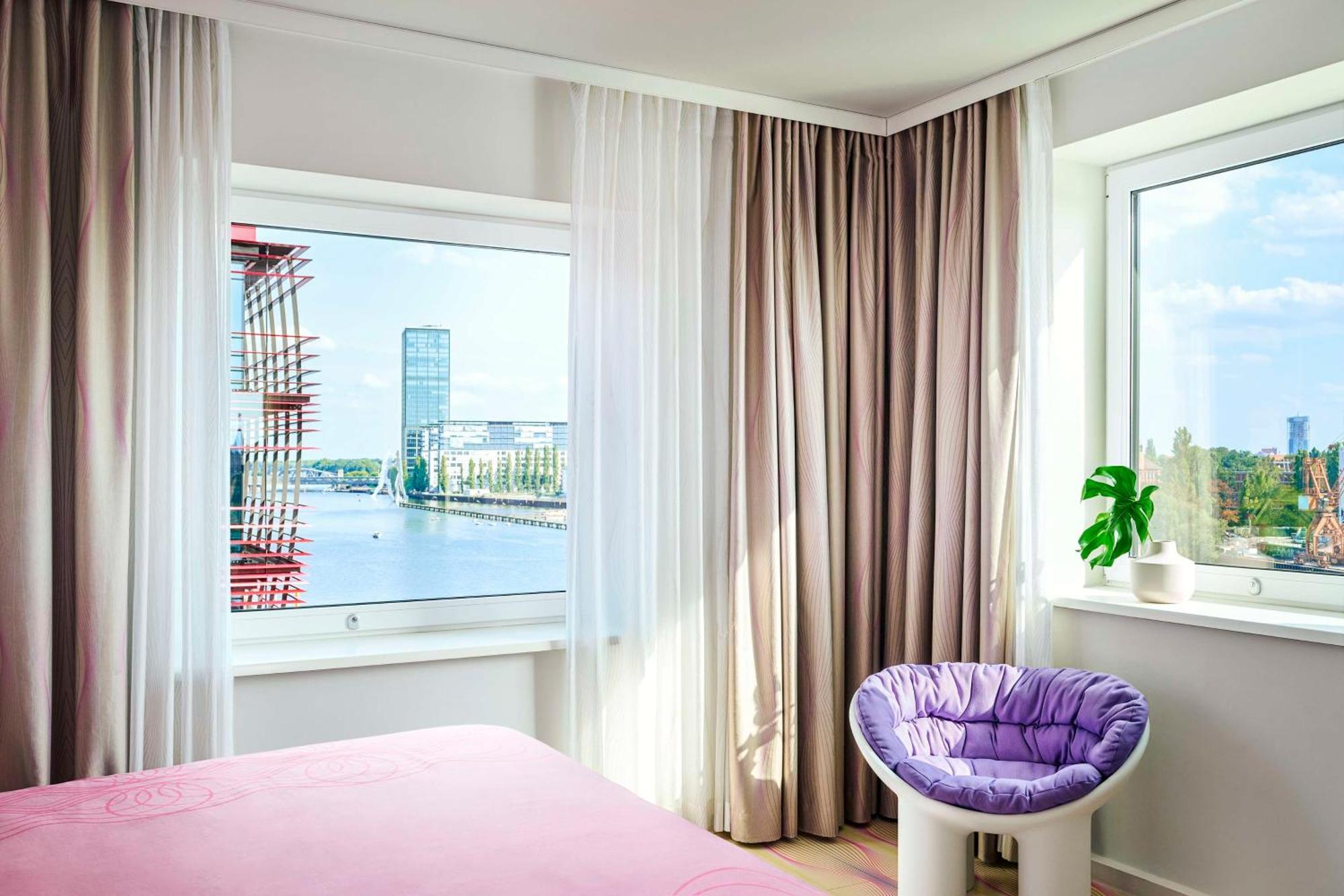 nhow Premium Room River View